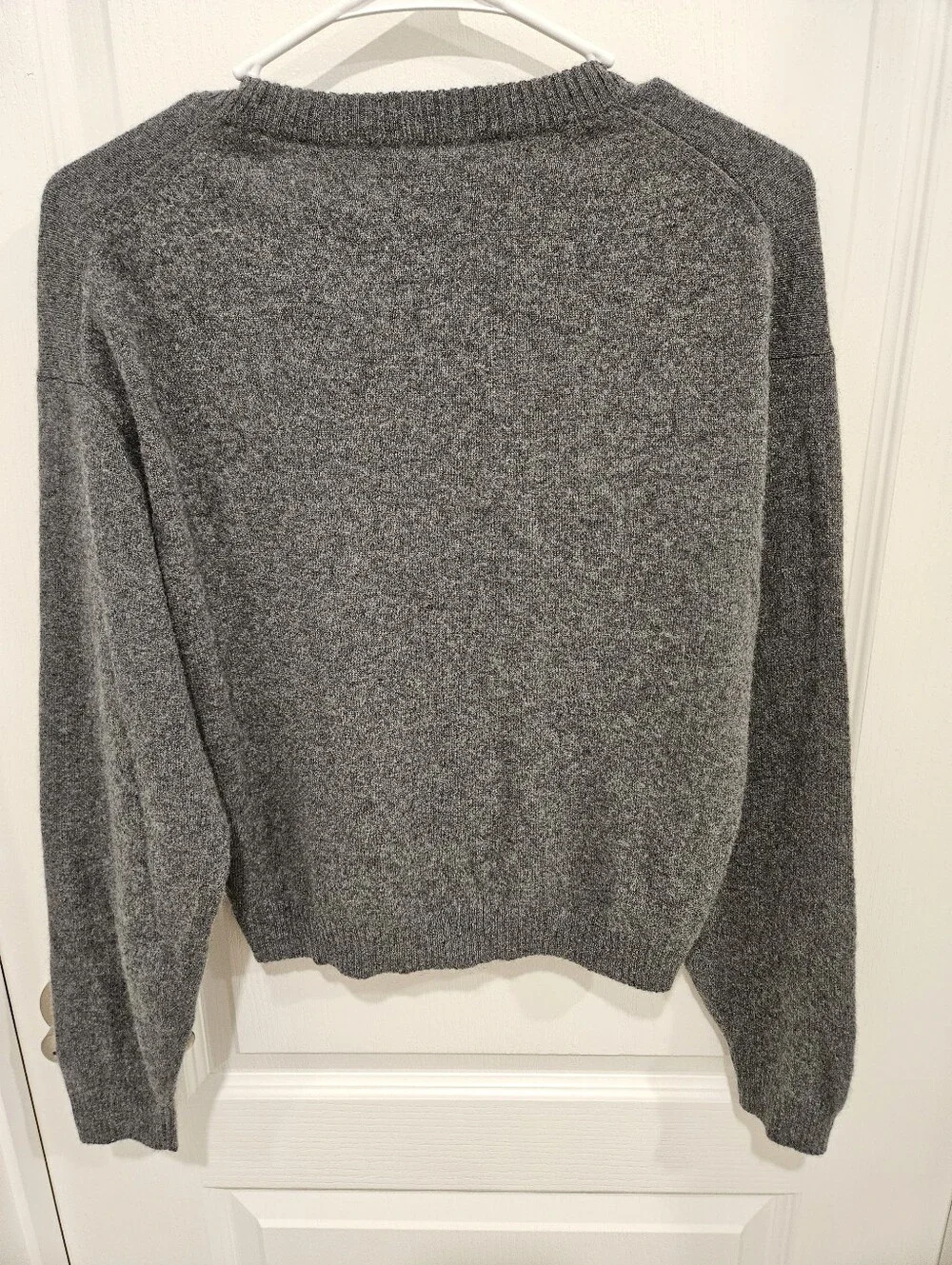 J.Crew 100% Cashmere Crewneck Sweater Women's Medium Gray Long Sleeve Soft Knit